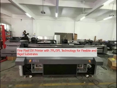 Drukarka UV o cienkiej pikseli z technologią 7PL/3PL do elastycznych i sztywnych podłoża